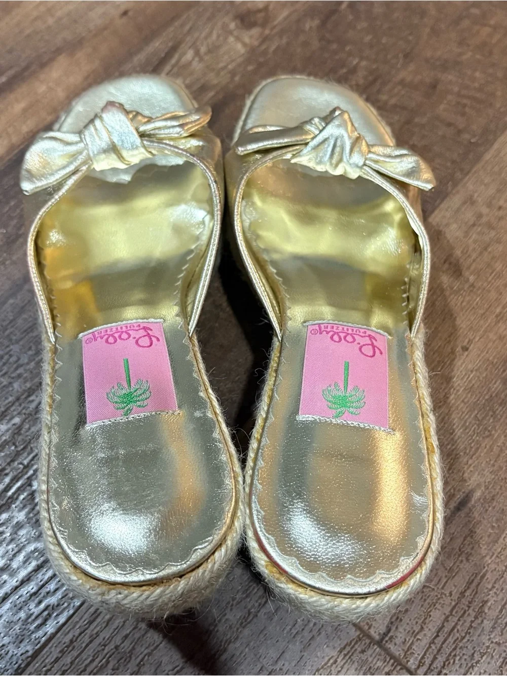 Lilly Pulitzer gold wedge espadrilles featuring a bow detail size 7.5